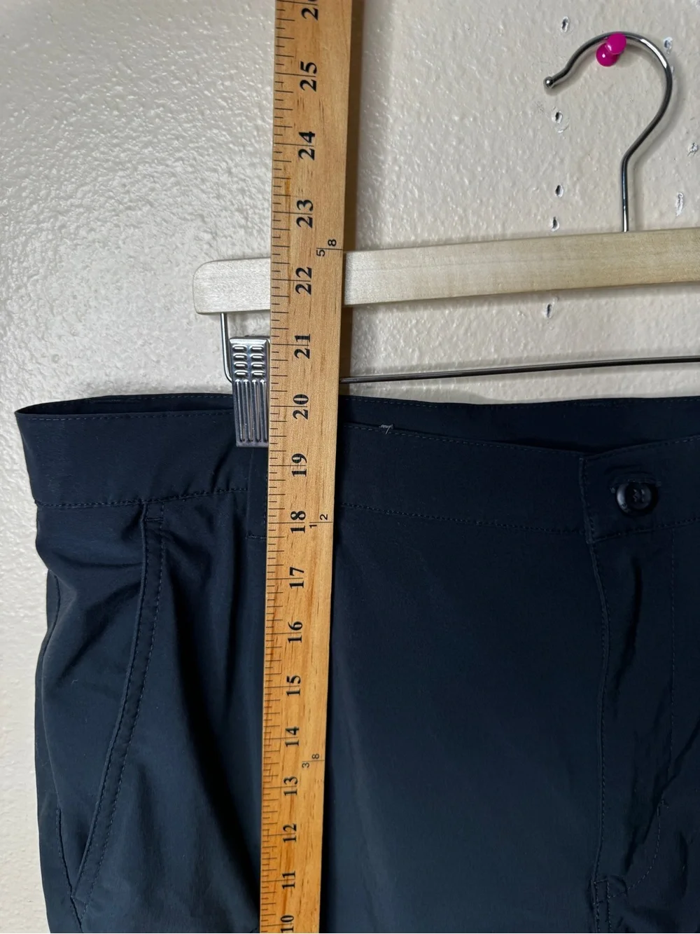 Columbia PFG Mens 38W Shorts Black Stretch Cargo Fishing 8 Inseam